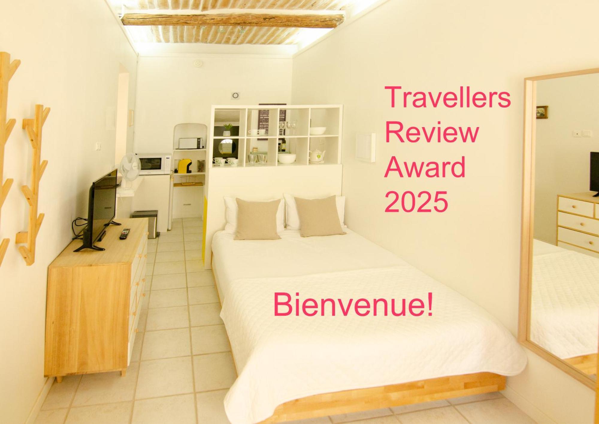 Clementine - Joli Studio Prive Avec Clim Calme A 70 M Du Centre Village De Lauris Exterior foto
